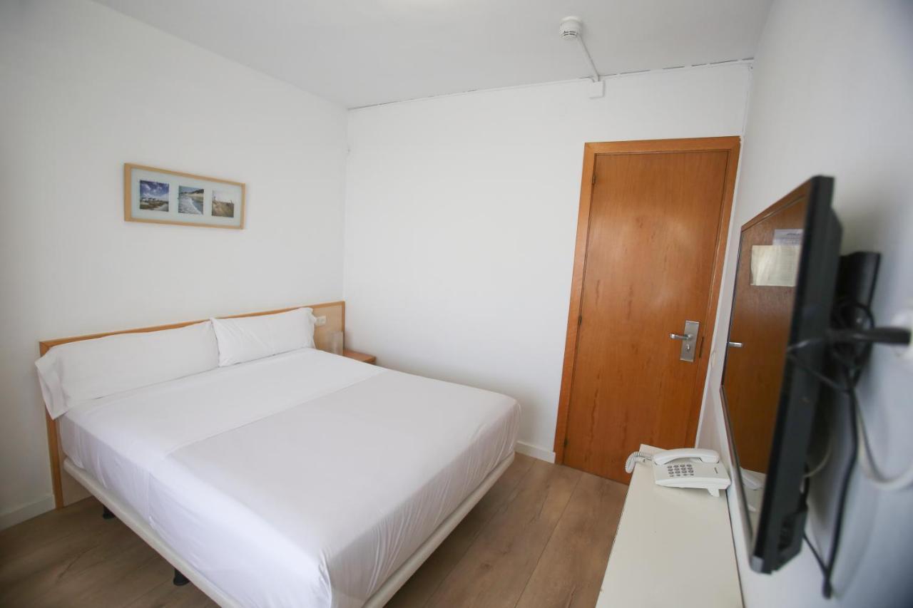 Gatell Hotel Виланова-и-ла-Желтру Экстерьер фото